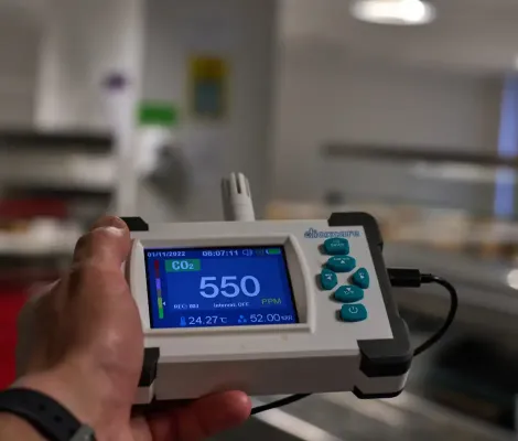 Hand-held Carbon Dioxide Meter